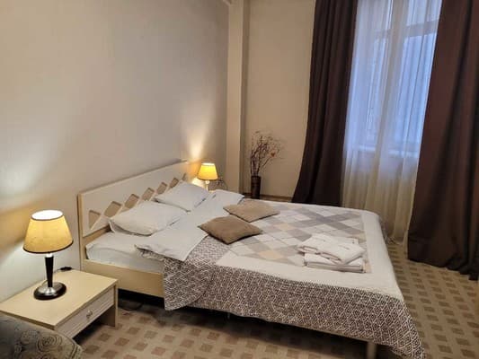 Home Hotel ул. Крещатик, 27 4